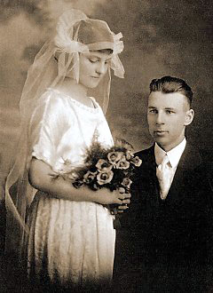 Florence Edna Miller and Virgil Abraham Royer on their Wedding Day, May 19, 1923
