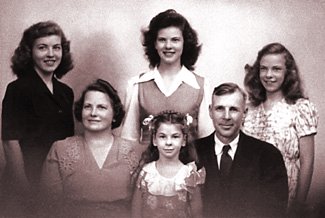 Family Portrait of the Virgil Royer Family - 1945